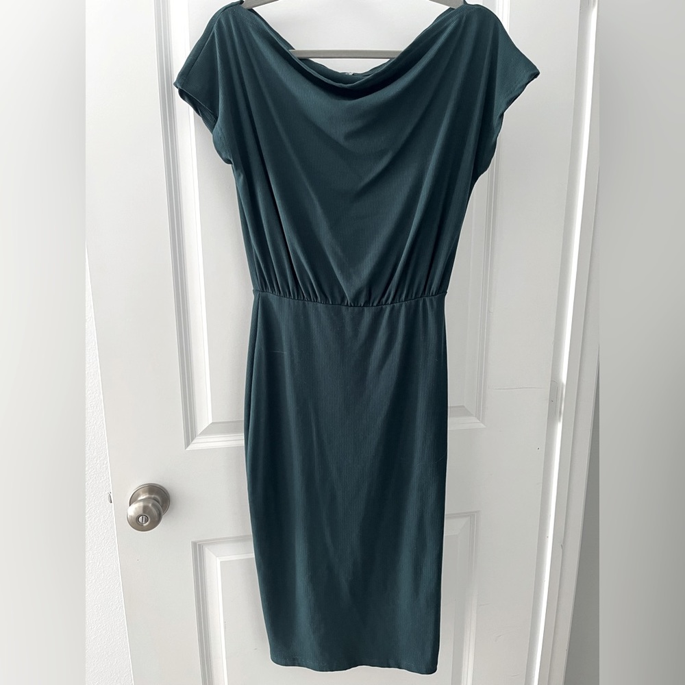 Like new midi dress - Small